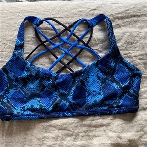 Lululemon sports bra